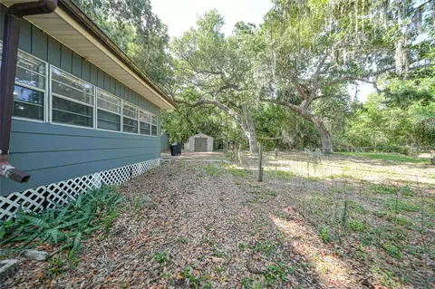 Exterior - 2403 SE Pointer Ave, Arcadia, FL 34266 photo 3 of 15