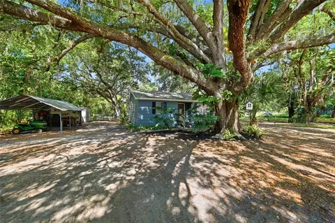 Exterior - 2403 SE Pointer Ave, Arcadia, FL 34266 photo 13 of 15