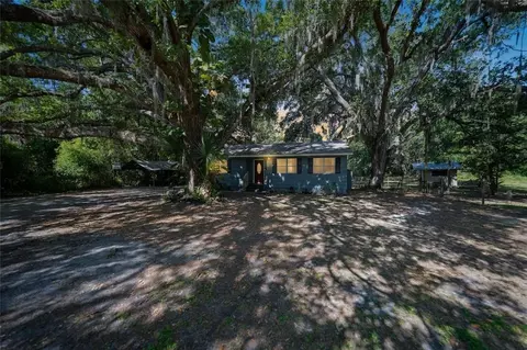 Exterior - 2403 SE Pointer Ave, Arcadia, FL 34266 photo 15 of 15