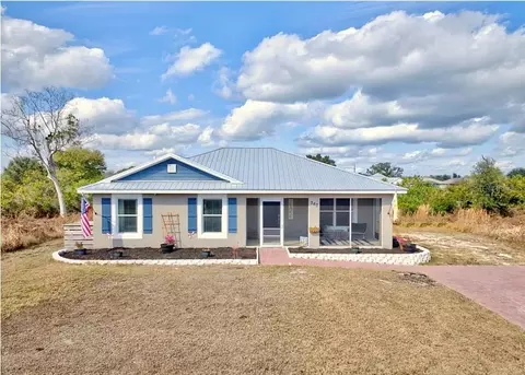 362 Parker St NE, Lake Placid, FL 33852
