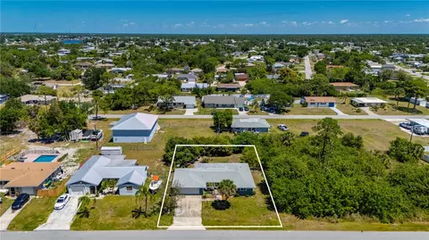 540 Grove Ave NW, Port Charlotte, FL 33952