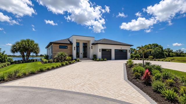 44 Sunflower Dr, Placida, FL 33946