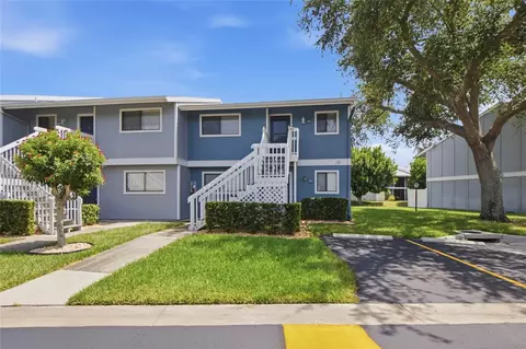6033 34th St W #136, Bradenton, FL 34210