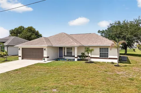 421 Londrina Dr, Punta Gorda, FL 33983