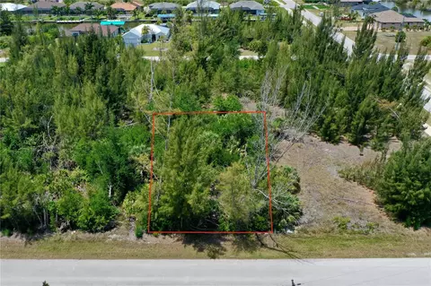 8409 Antwerp Cir, Port Charlotte, FL 33981