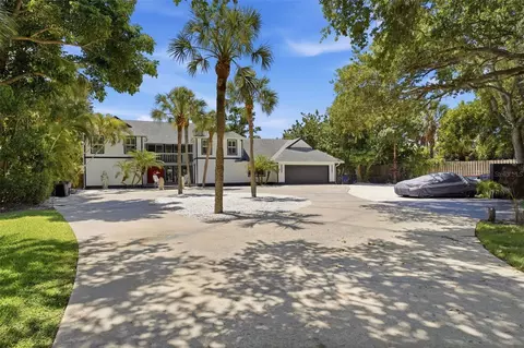 765 Siesta Key Cir, Sarasota, FL 34242