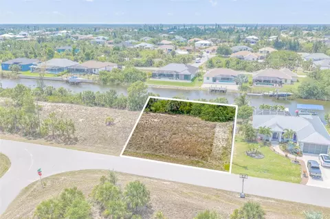 15424 Hennipen Cir, Port Charlotte, FL 33981