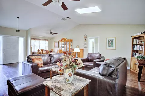 Living - 3601 Divot Rd, Sebring, FL 33872 photo 2 of 4