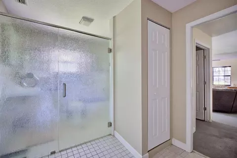 Bath - 3601 Divot Rd, Sebring, FL 33872 photo 2 of 3