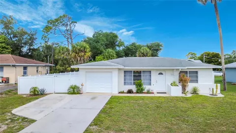 2009 Barksdale St, Port Charlotte, FL 33948