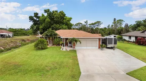 7515 Spinnaker Blvd, Englewood, FL 34224