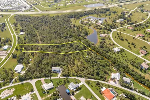 24511 Yacht Club Blvd, Punta Gorda, FL 33955