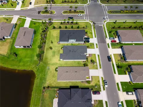 View/Area - 10009 Daybreak Gln, Parrish, FL 34219 photo 5 of 9