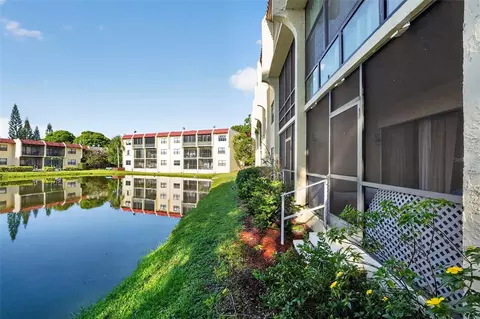 2050 Oleander Blvd #6-105, Fort Pierce, FL 34950