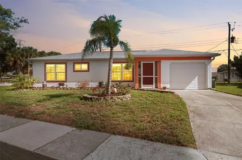8460 Pickwick Rd, North Port, FL 34287