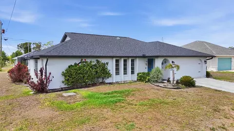 9495 Gulfstream Blvd, Englewood, FL 34224