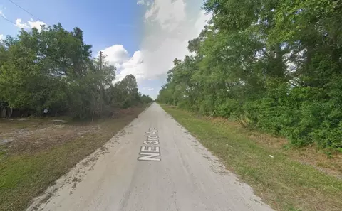 Ne 3rd Avenue, Okeechobee, FL 34972 photo 5
