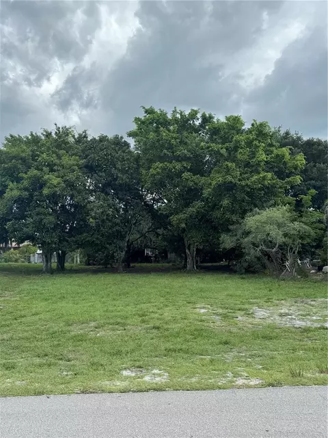 Washington Avenue, Immokalee, FL 34142