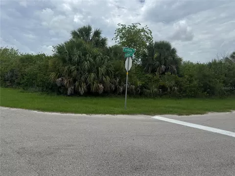 379 Findlay St, Port Charlotte, FL 33954