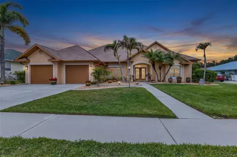 1047 Harbour Drake Dr, Punta Gorda, FL 33983