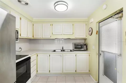 822 Bogie, Venice, FL 34285 photo 10