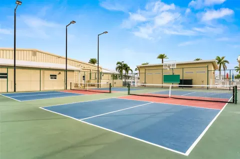 822 Bogie, Venice, FL 34285 photo 27