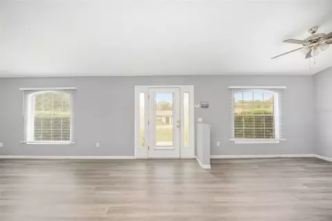 Living - 20 Pine Court Loop, Ocala, FL 34472 photo 5 of 17