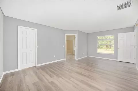 Living - 20 Pine Court Loop, Ocala, FL 34472 photo 14 of 17