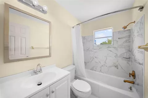 Bath - 154 Danforth Dr, Punta Gorda, FL 33980 photo 1 of 2