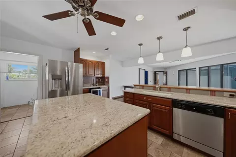 Kitchen - 4460 Northshore Dr, Punta Gorda, FL 33980 photo 4 of 5
