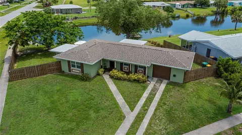 21539 Gladis Ave, Port Charlotte, FL 33952