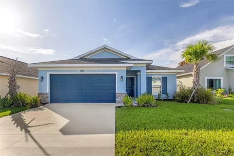 605 Rose Apple Cir, Port Charlotte, FL 33954