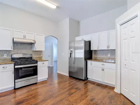 Kitchen - 1732 Hulett Dr, Brandon, FL 33511 photo 2 of 9