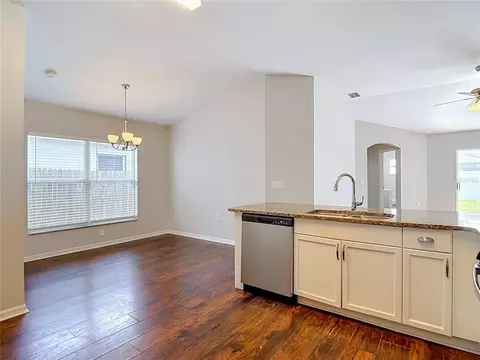 Kitchen - 1732 Hulett Dr, Brandon, FL 33511 photo 5 of 9
