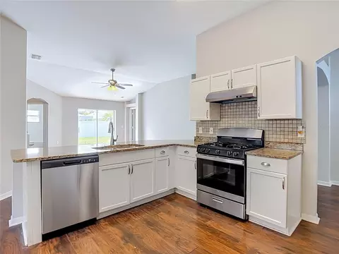 Kitchen - 1732 Hulett Dr, Brandon, FL 33511 photo 3 of 9
