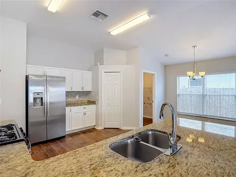 Kitchen - 1732 Hulett Dr, Brandon, FL 33511 photo 8 of 9