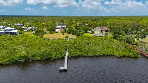 0 Riverfront Dr #LOT 6, Venice, FL 34293 photo 11