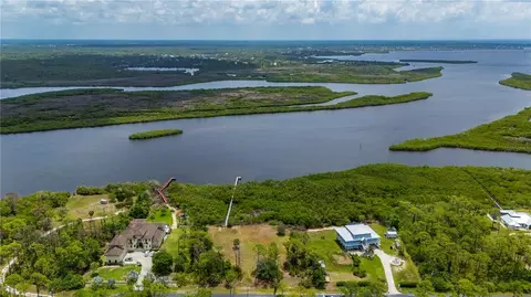 0 Riverfront Dr #LOT 6, Venice, FL 34293 photo 8