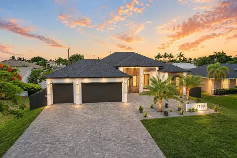 1709 SW 43rd Ln, Cape Coral, FL 33914