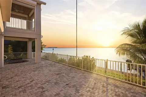 2139 Palm Tree Dr, Punta Gorda, FL 33950