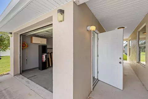 Entry Way - 2326 Jackson Dr, Sebring, FL 33870 photo 5 of 5