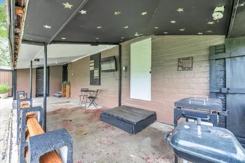 Exterior - 915 E Charles St, Arcadia, FL 34266 photo 8 of 15