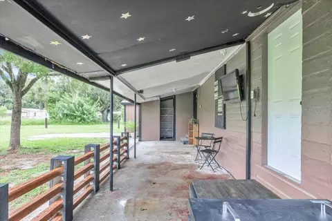 Exterior - 915 E Charles St, Arcadia, FL 34266 photo 11 of 15