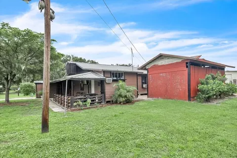 Exterior - 915 E Charles St, Arcadia, FL 34266 photo 12 of 15