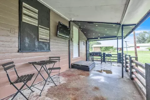 Exterior - 915 E Charles St, Arcadia, FL 34266 photo 10 of 15