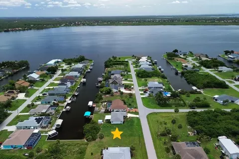 12350 Quinlan Ave, Port Charlotte, FL 33981