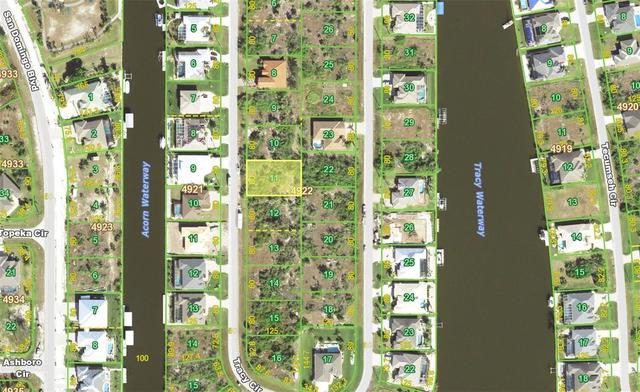 8123 Tracy Cir, Port Charlotte, FL 33981