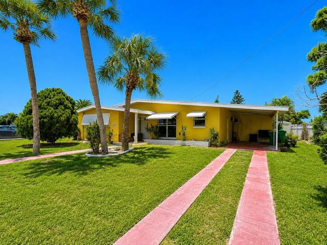 2209 Aaron St, Port Charlotte, FL 33952