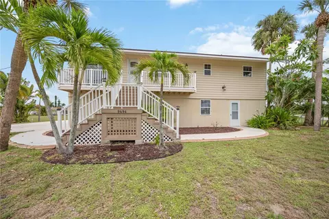 9494 Rosebud Cir, Port Charlotte, FL 33981