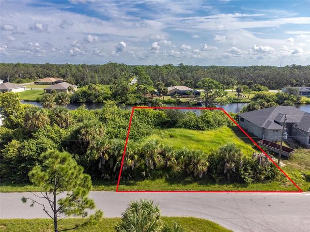 2162 Doolittle Ln, Port Charlotte, FL 33953
